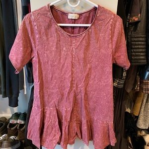 Red shirt sleeve tunic